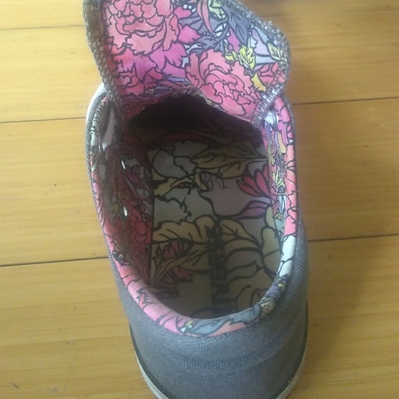 Converse sneakers - Picture 3 of 4